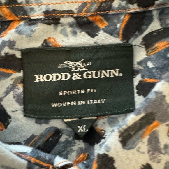 XL Rodd & Gunn button down - Picture 2 of 5